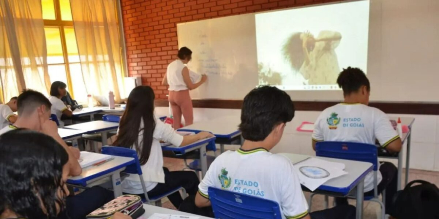 Governo de Goiás convoca mais 631 aprovados no concurso para professor PIII