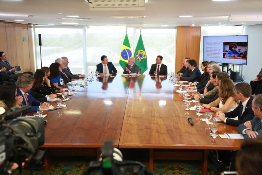 Assinado decreto que institui a Nova Política de EaD