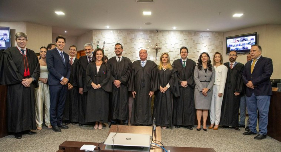 Novos desembargadores eleitorais tomam posse no TRE-GO