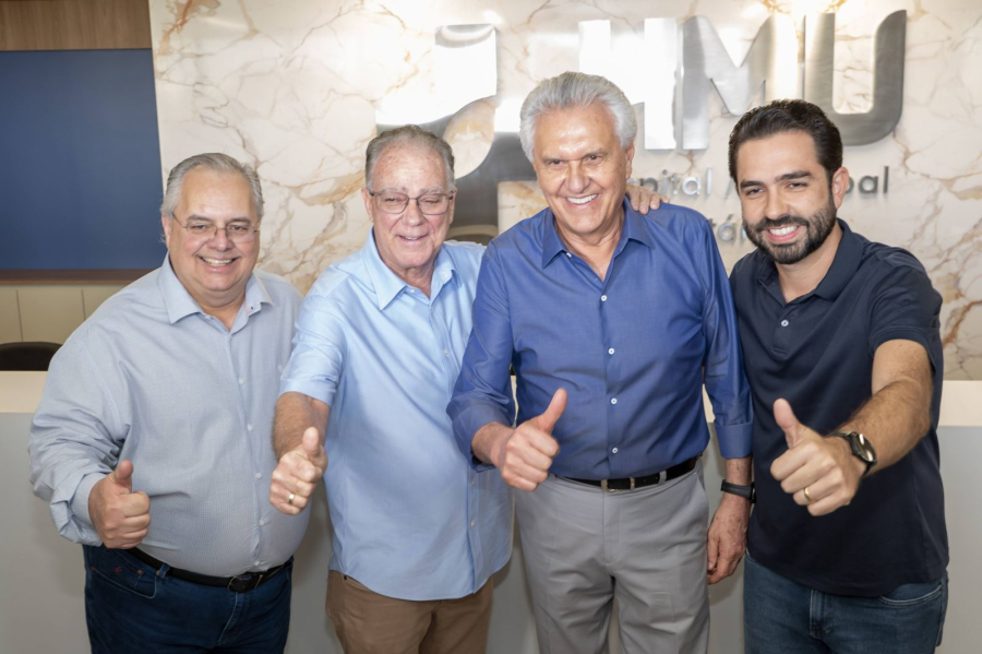 Reitor acompanha comitiva do Governo em visita ao Hospital Municipal Universitário