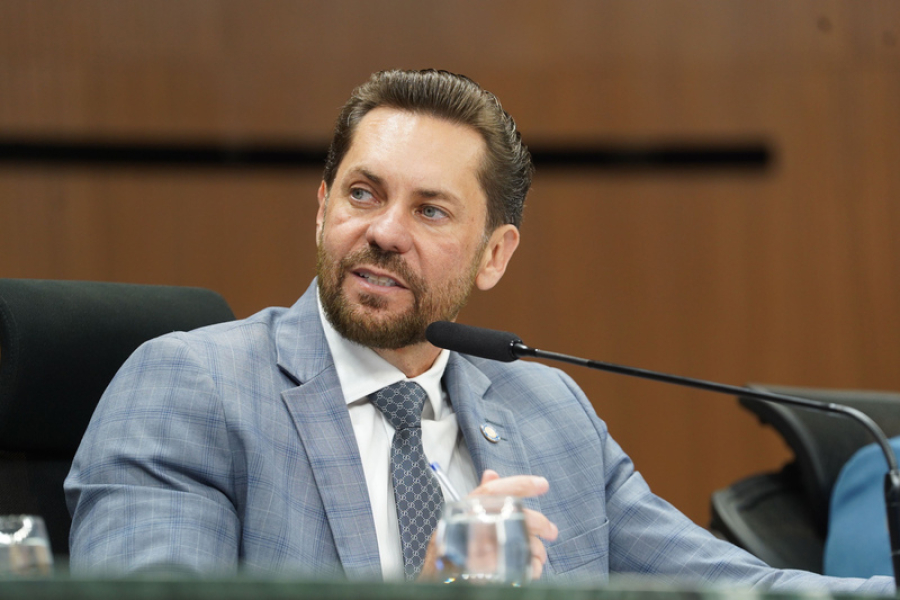 Medida do presidente Bruno Peixoto que endurece combate à venda de combustíveis adulterados é sancionada