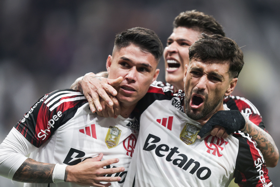 Série A: Flamengo avança na liderança, Flu e Grêmio encerram jejuns e Bahia se recupera na 25ª rodada