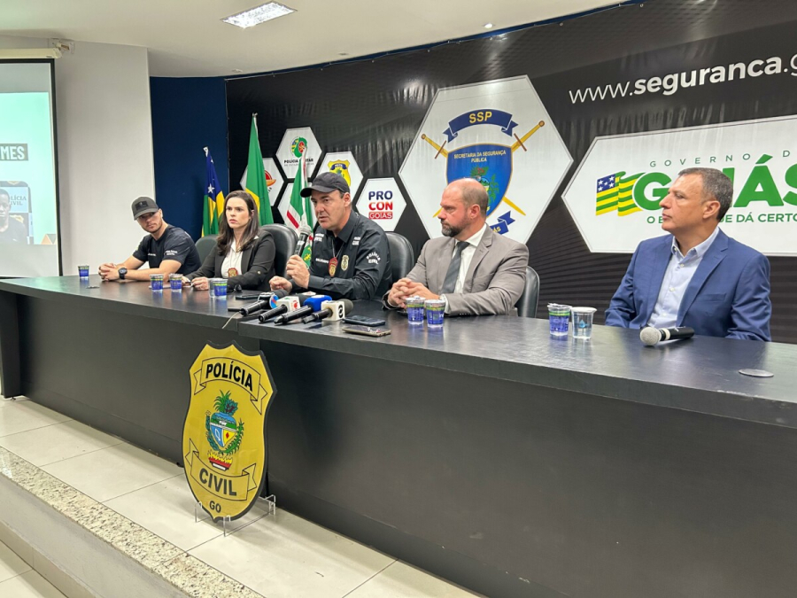 PCGO realiza coletiva de imprensa e apresenta detalhes da prisão de suspeito de crimes em série em Rio Verde