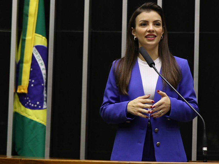 Câmara aprova projeto que prevê ação de psicólogos para melhorar relações interpessoais nas escolas   Fonte: Agência Câmara de Notícias