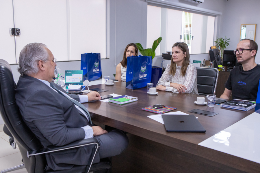 Reitoria da UFR visitam UniRV e conhecem modelo de gestão considerado “case de sucesso”