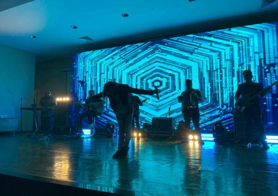 Teatro Lauro Martins ferve ao som de MPB, Pop e Rock