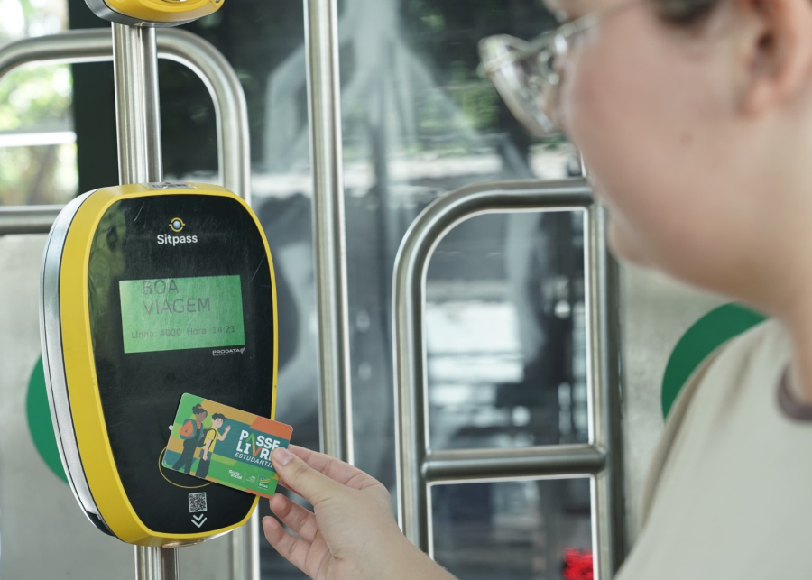 Passe Livre Estudantil 2026: cadastramento e recadastramento começam nesta terça-feira