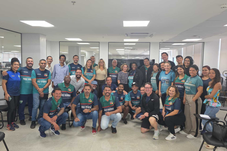 Promotora fala sobre o Estatuto da Criança e do Adolescente aplicado ao esporte para professores e técnicos da Secretaria de Esporte e Lazer de Rio Verde