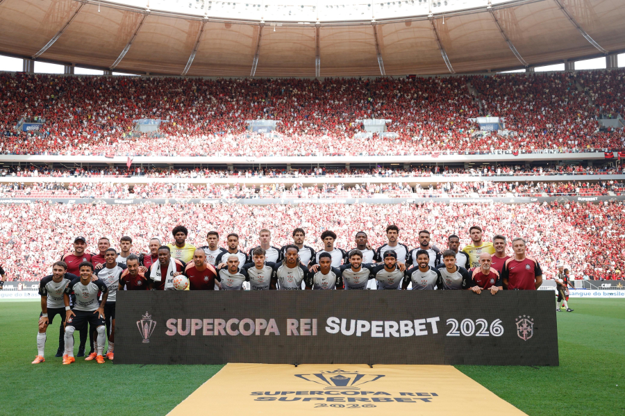 Corinthians vence Flamengo e conquista Supercopa Rei Superbet 2026