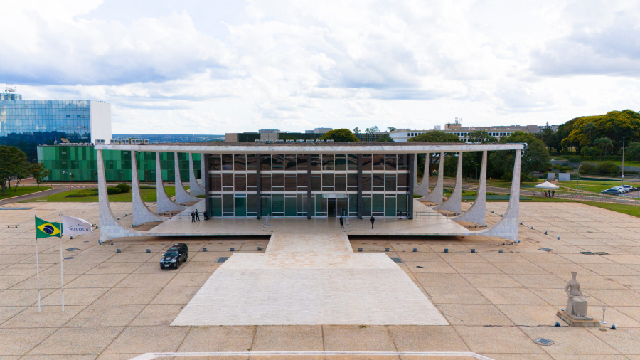 STF suspende “penduricalhos” no serviço público e limita remuneração ao teto constitucional 