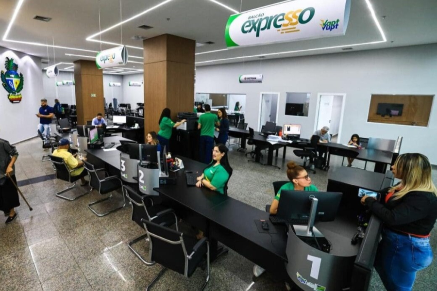 Veja o que abre e fecha no feriado prolongado de Carnaval