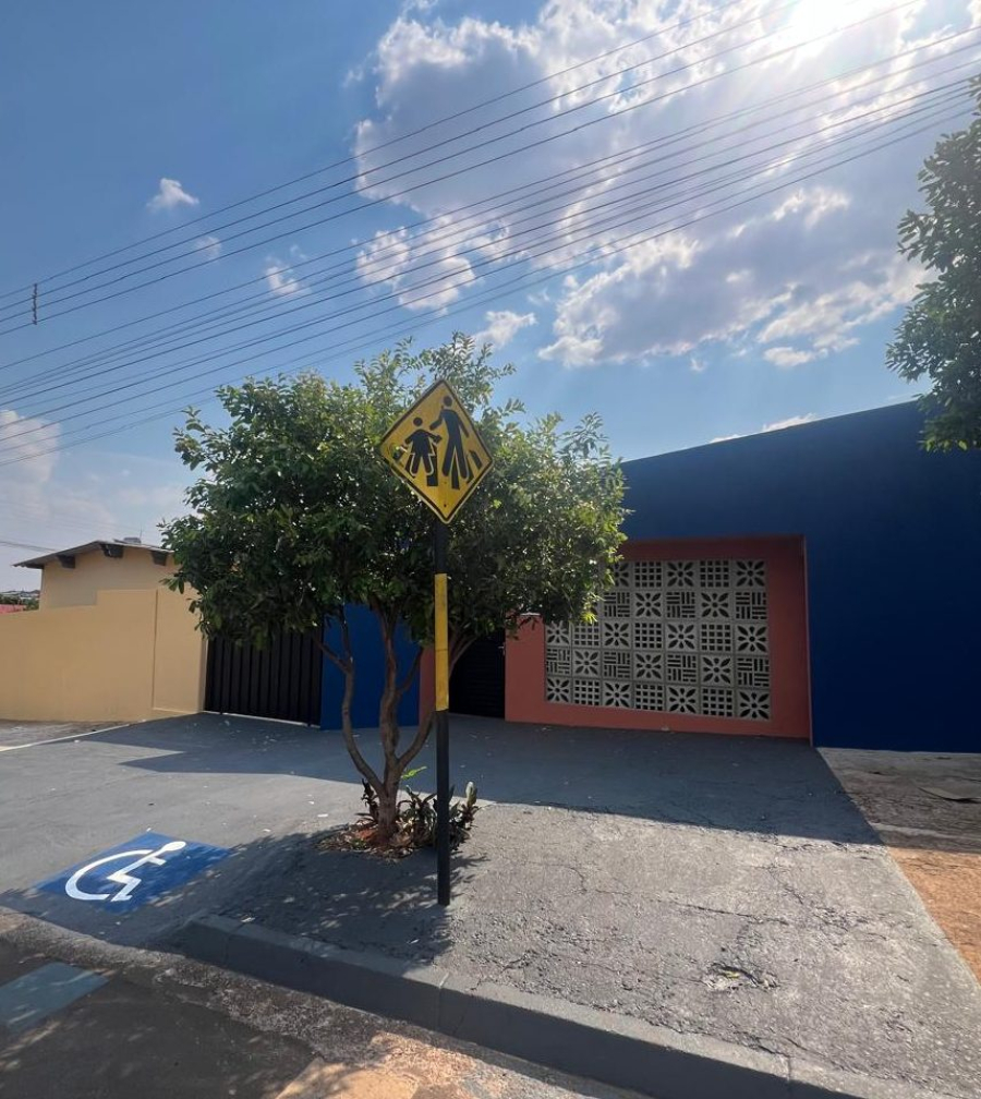 Prefeitura conclui reforma da Escola Municipal Auta de Souza