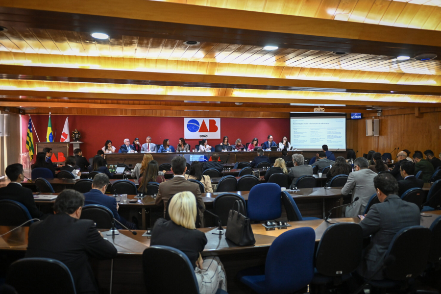 OAB-GO debate reforma do Judiciário e colhe propostas para fortalecer prerrogativas e garantias constitucionais