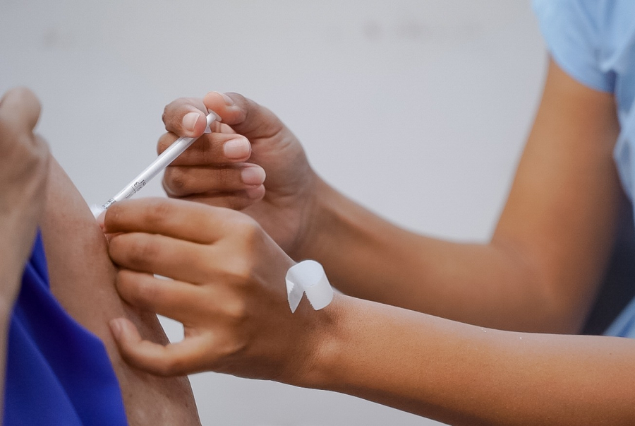 Com 147 casos de meningite em 2026, Goiás alerta para importância da vacinação